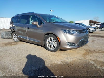 CHRYSLER PACIFICA 2017
