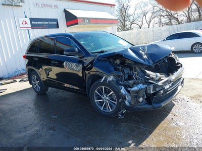 TOYOTA HIGHLANDER 2017