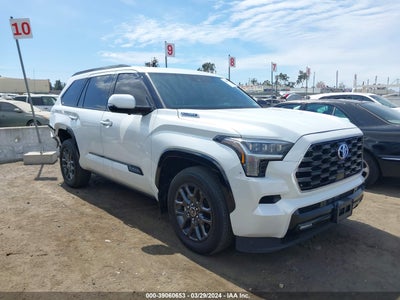 TOYOTA SEQUOIA 2023