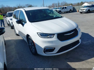 Chrysler Pacifica 2024