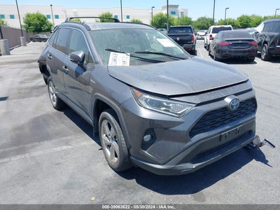 TOYOTA RAV4 2021