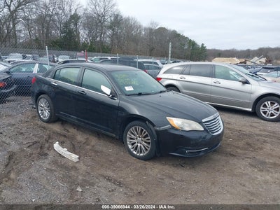 CHRYSLER 200 2011