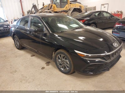 Hyundai Elantra 2024