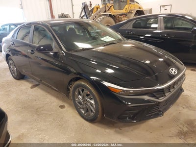 Hyundai Elantra 2024