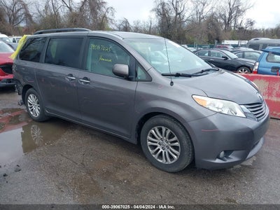TOYOTA SIENNA 2014