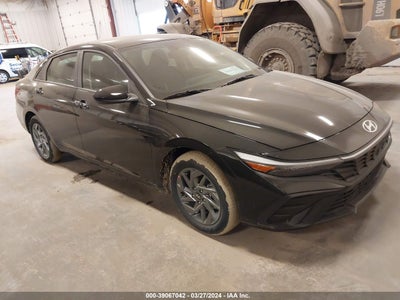 Hyundai Elantra 2024