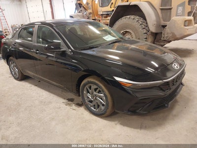 Hyundai Elantra 2024