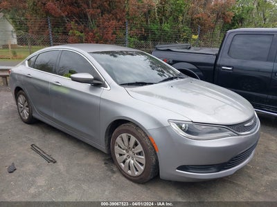 CHRYSLER 200 2017