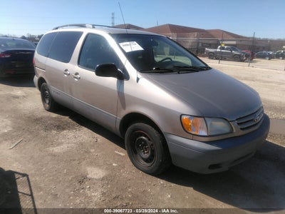 TOYOTA SIENNA 2001