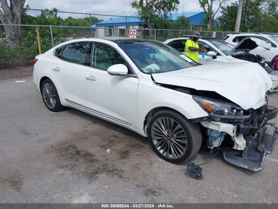 Kia Cadenza 2019