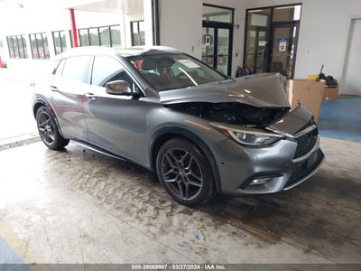 INFINITI QX30 2017