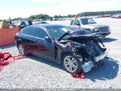 INFINITI Q40 2015