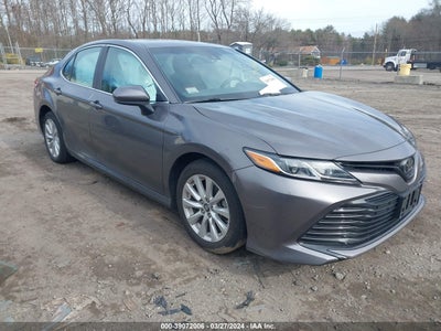 TOYOTA CAMRY 2018