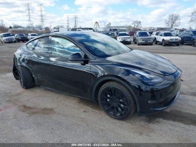 TESLA MODEL Y 2023