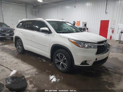 TOYOTA HIGHLANDER 2016