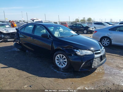 TOYOTA CAMRY 2017