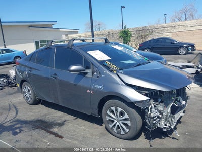 Toyota Prius prime 2021