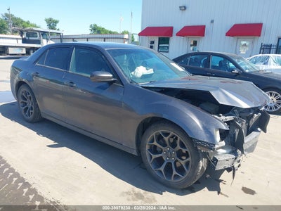 Chrysler 300 2017