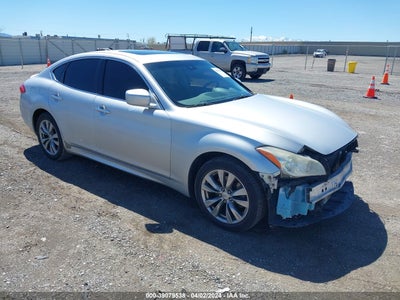 INFINITI M37 2012