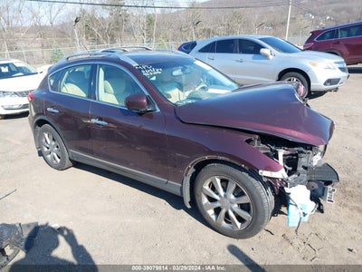 INFINITI JOURNEY 2012