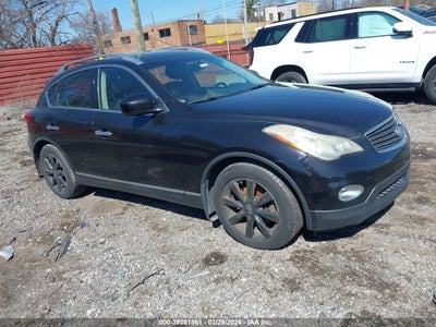 INFINITI JOURNEY 2012