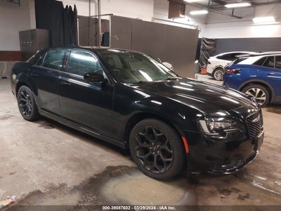 Chrysler 300 2019