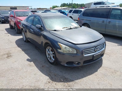 NISSAN MAXIMA 2012