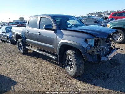 TOYOTA TACOMA 2018
