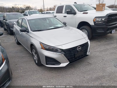 Nissan Altima 2024