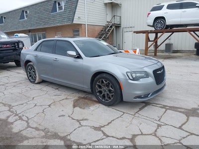Chrysler 300 2017