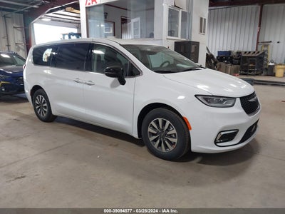 Chrysler Pacifica 2024