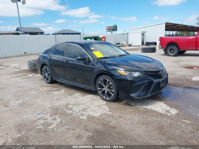 TOYOTA CAMRY 2020