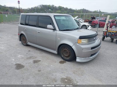 SCION XB 2005