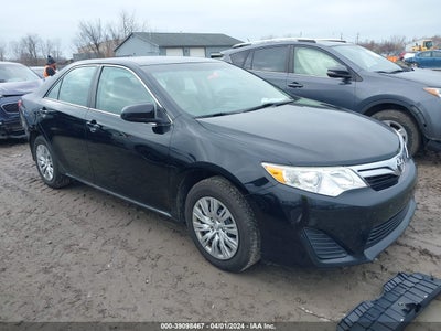 TOYOTA CAMRY 2014