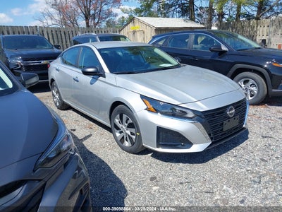 Nissan Altima 2024