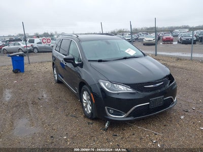 CHRYSLER PACIFICA 2018
