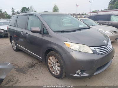 Toyota Sienna 2012