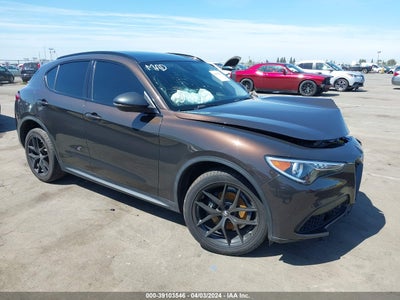 Alfa romeo Stelvio 2019