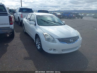 Nissan Altima 2012