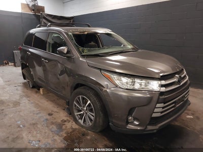 TOYOTA HIGHLANDER 2019