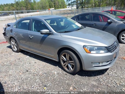 VOLKSWAGEN PASSAT 2013