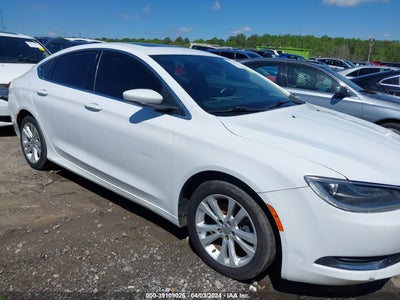 Chrysler 200 2015