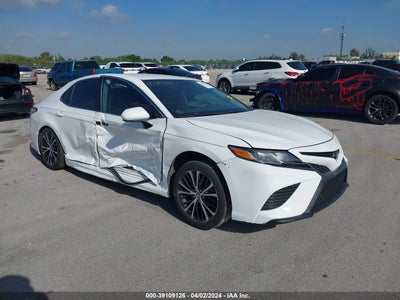 TOYOTA CAMRY 2020
