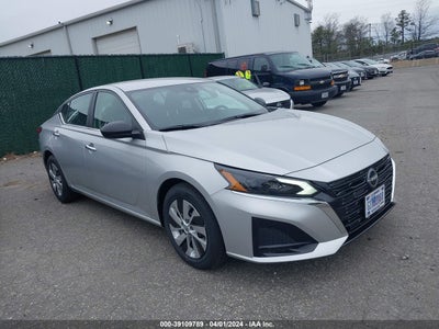 Nissan Altima 2024