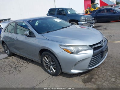 TOYOTA CAMRY 2016