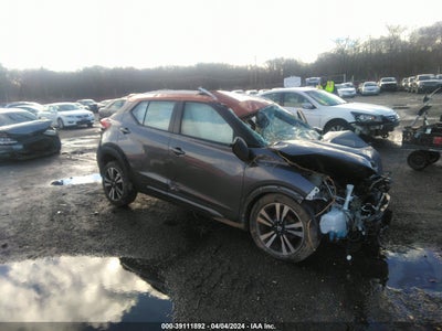 NISSAN KICKS 2020