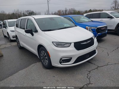 Chrysler Pacifica 2024