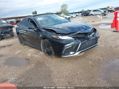 TOYOTA CAMRY 2024