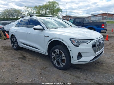 AUDI E-TRON 2022