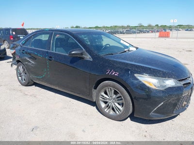 TOYOTA CAMRY 2016